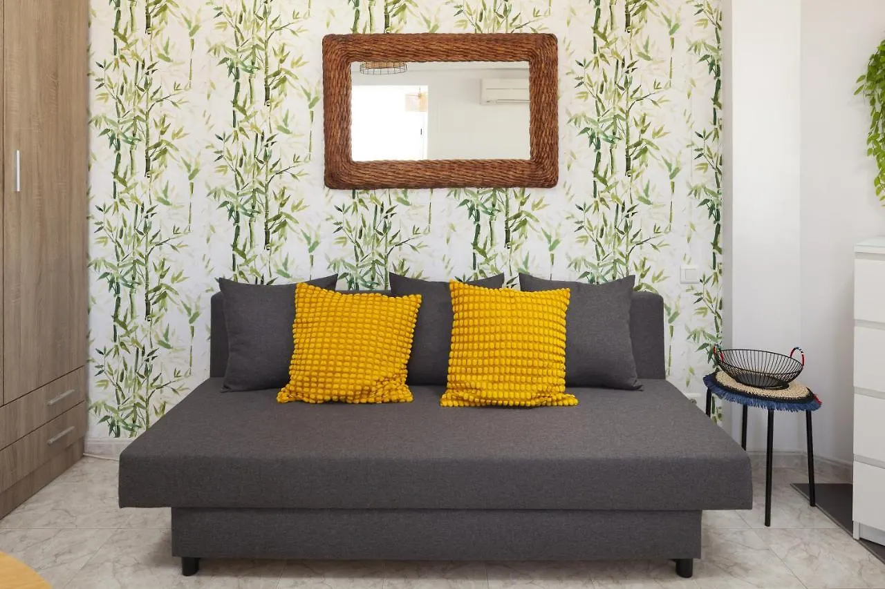 Torre Del Mar Studio 토레델마르